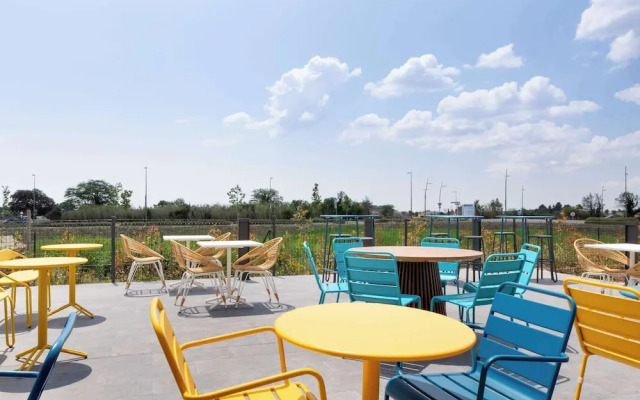 Ibis Styles Miramas - Provence