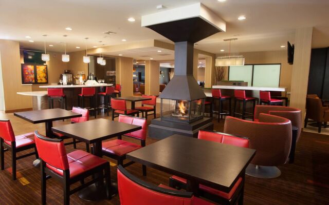 Courtyard by Marriott Burlington Williston