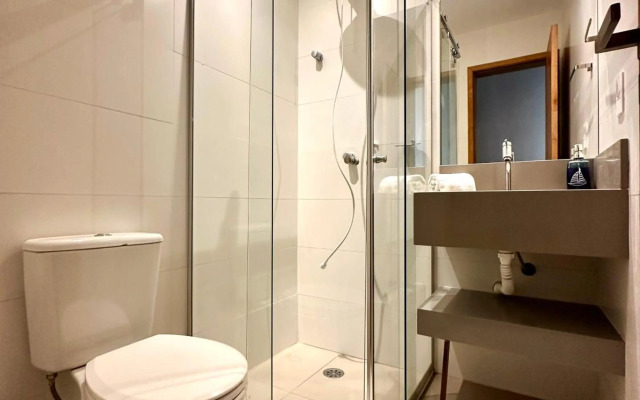 Apto Alto Padrão C/Ar Cond. e Área Gourmet