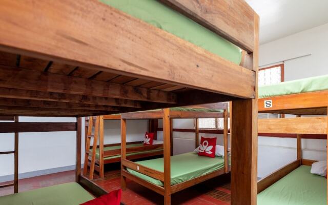 ZEN Hostel Siete Puerto Princesa