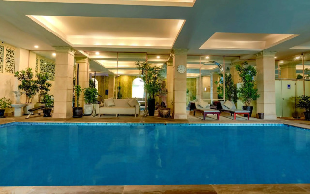 Palace Gate Hotel & Residence By EHM