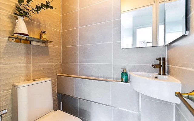 Quiet and Cosy 2-bed in Wimbledon