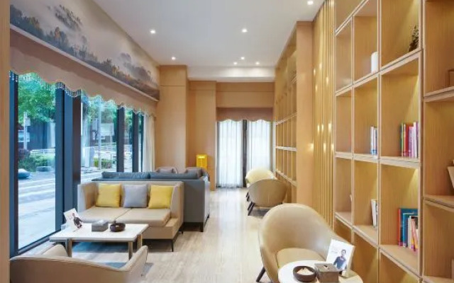 fengjun yazhi Hotel (Chongqing Nanbin Road Danzishi Old Street)