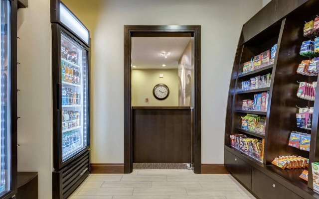 Staybridge Suites St Louis - Westport by IHG