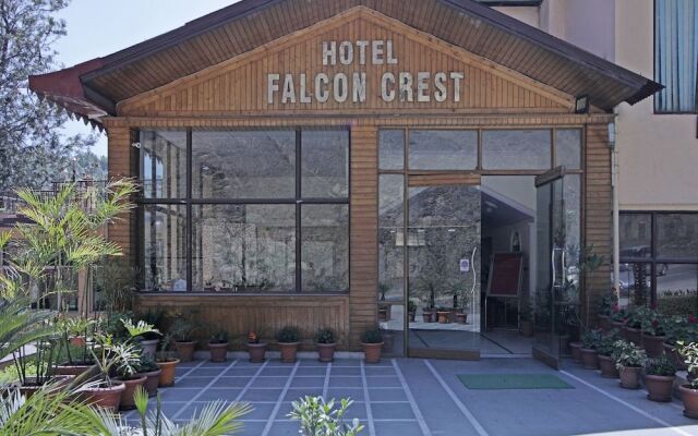 OYO 22122 Hotel Falcon Crest