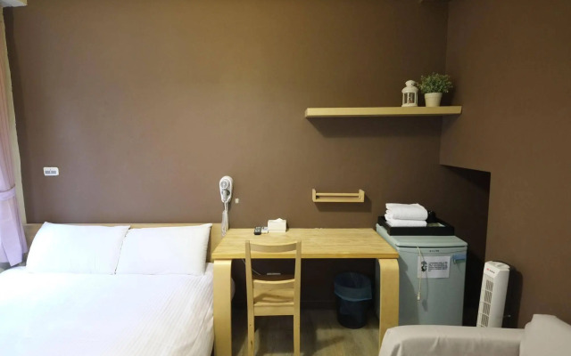 Tomer Hostel