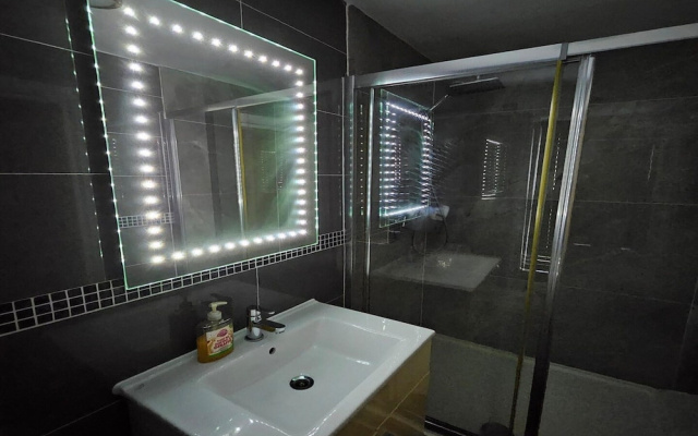 Standard Single Room - Shared