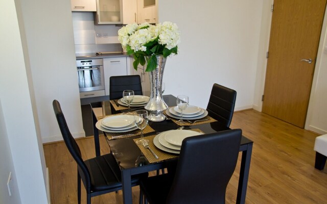 Icon Becket Apartment