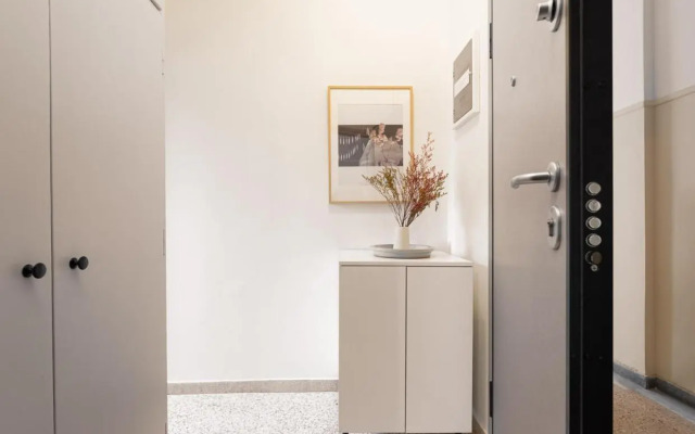 Studio with sunny balcony in Exarcheia