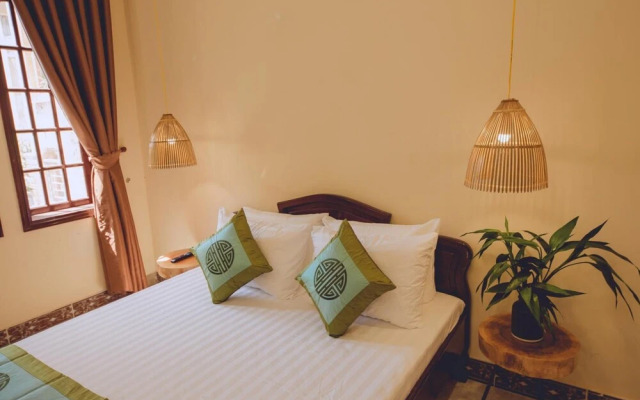 Purple Hue Bnb