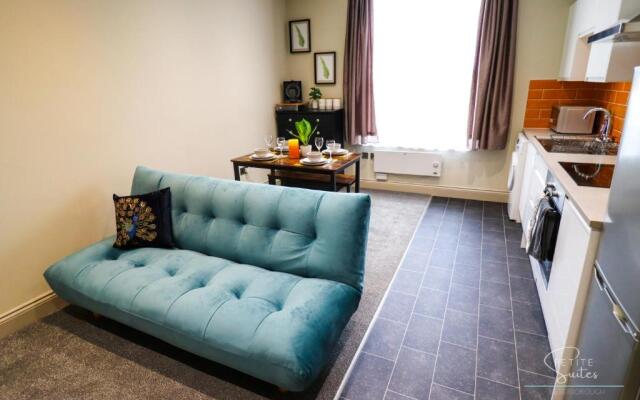 The Wild Fauna Suite - Petite Suites