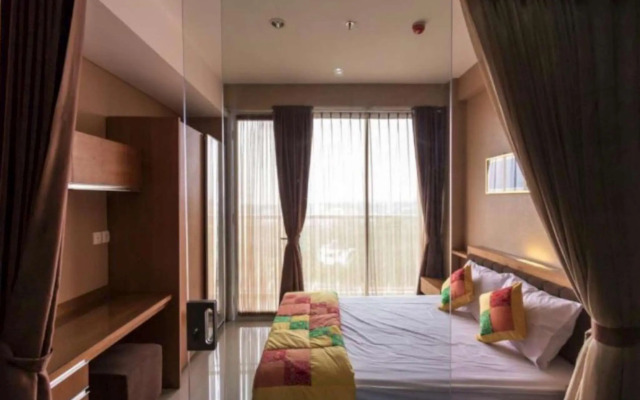 Beverly Dago Apartment