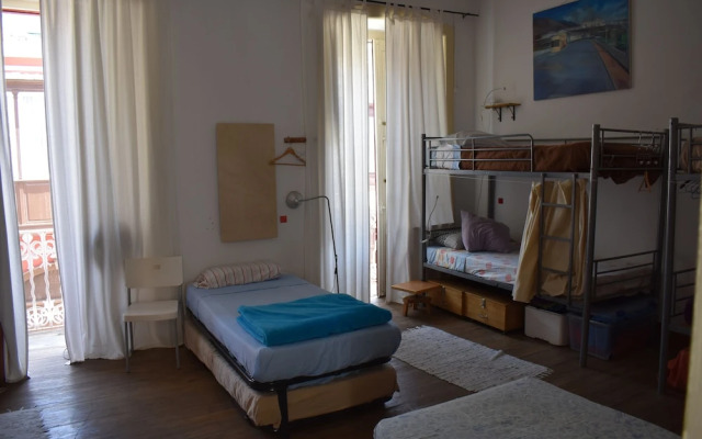Hostel La Casa Encantada