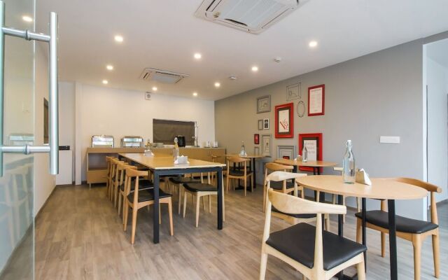 OYO Townhouse 121 Kormangala 5th Block