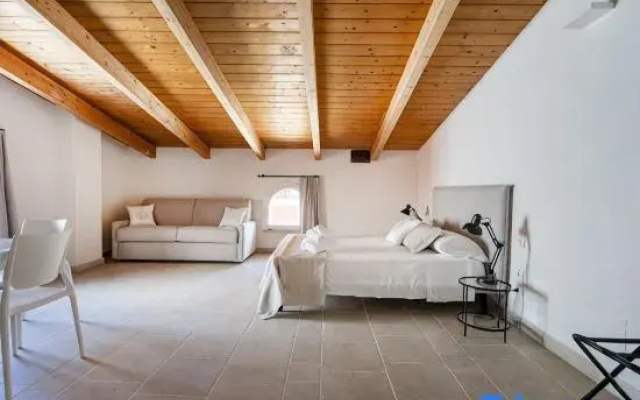 Palazzo della Torre 201– Modern Historic Apartment