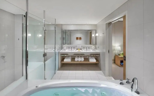 Crown Promenade Melbourne