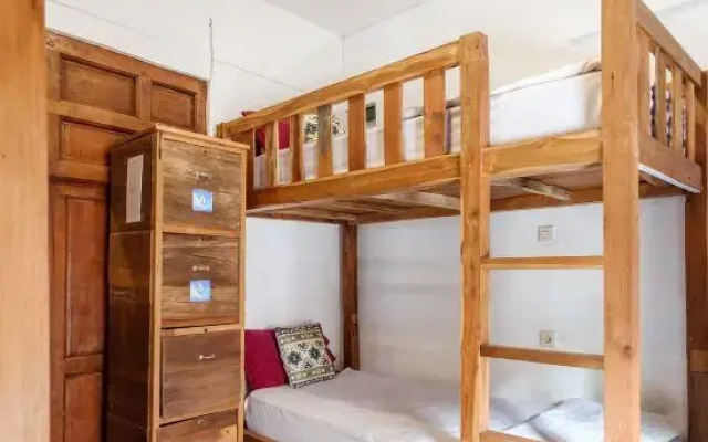 TwoSpaces Living at Wave and Chill House, Canggu