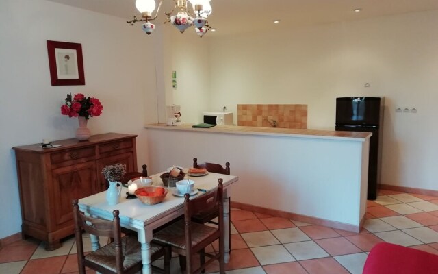 Pretty Apartment in Quend-plage-les-pins Near Sea
