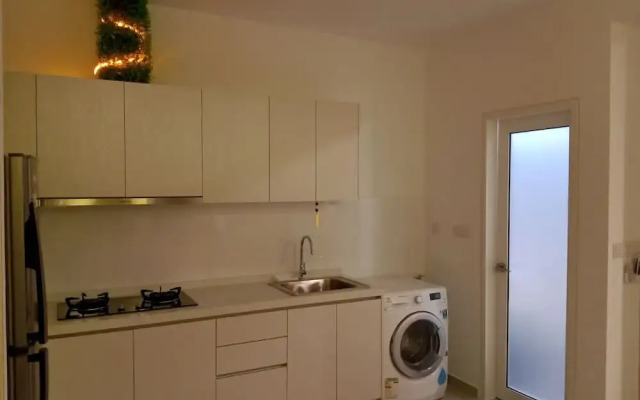 Summer Studio 2 - One South