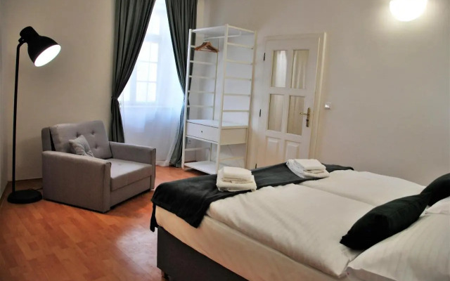 White Swan Boutique Apartments