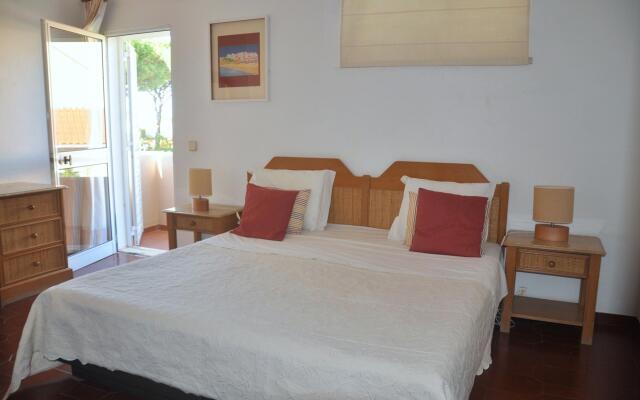 Comfortable and Well Equipped Terrace Villa With Private Pool and air Conditioni