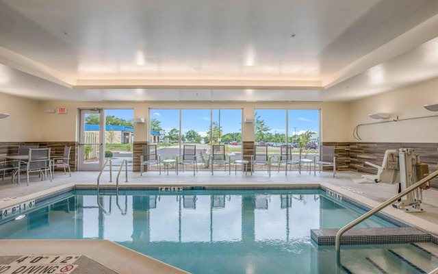 Fairfield Inn & Suites by Marriott Whitewater