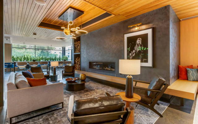 Cambria Hotel Austin Airport