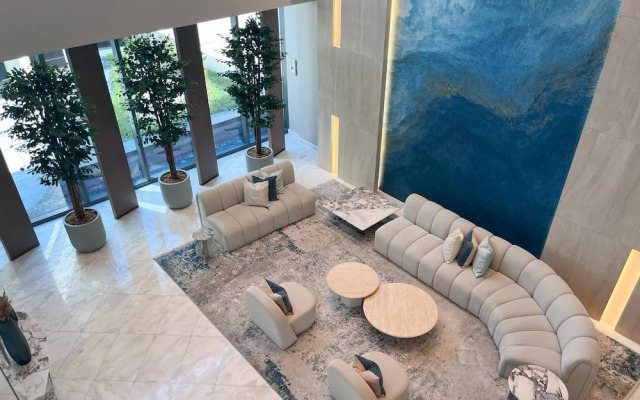 Stylish Marina-Front 2BR | Dubai Marina | Near Top Attractions