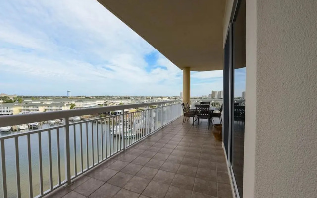 Harbor Landing A0404