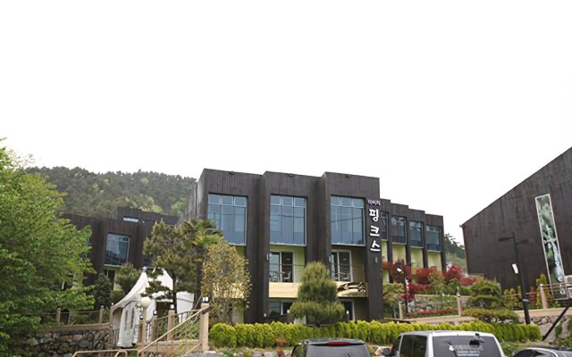 Geoje The Beach Pinx Pension