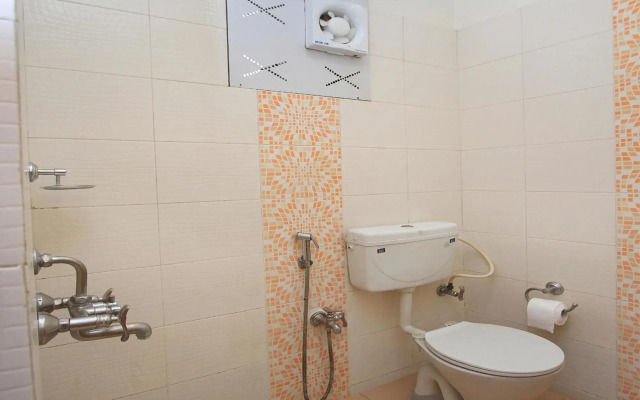 OYO 9633 Hotel Srinidhi Residency