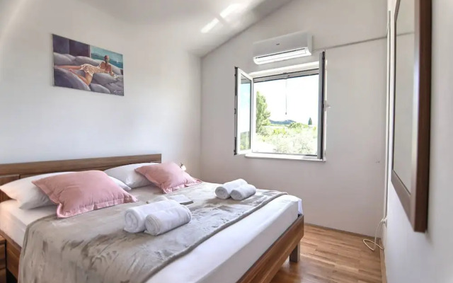 Holiday Home Srećko