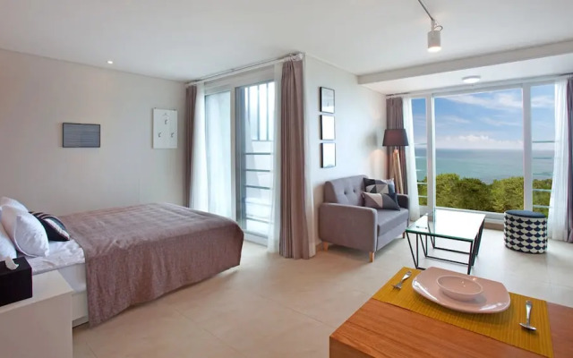 The Marine Pool Villa
