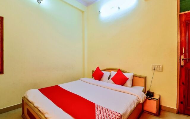 Oyo 29302 Besillio Grand Hotel