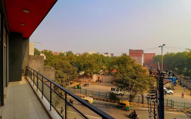 FabHotel Chattarpur Enclave