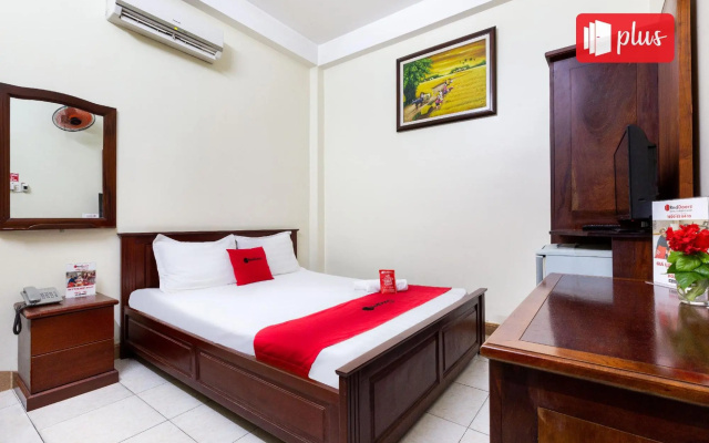 RedDoorz Phuong Nam Hotel near Nga Tu Binh Thai – Guest Rooms – Ho Chi Minh City