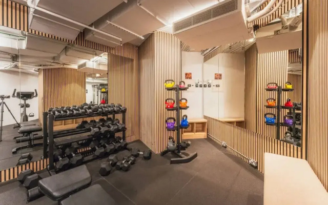 Official Mercury Suites With Rooftop Pool Access