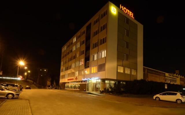 Hotel PZMot