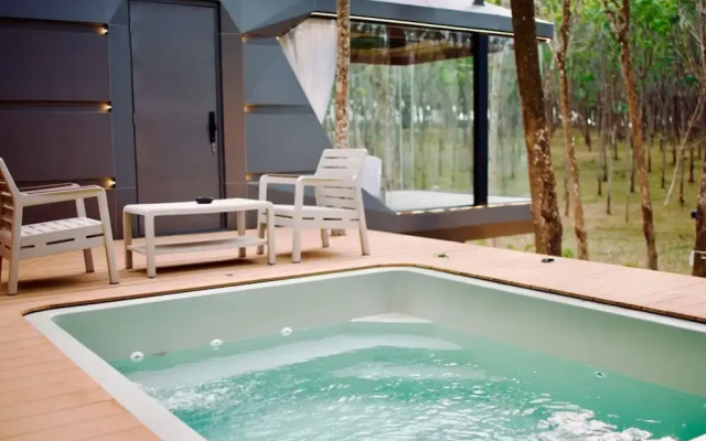 Timber Society Boutique Hideaway