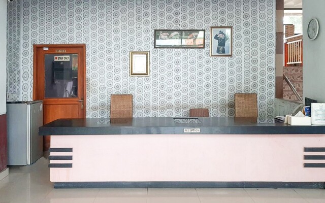 Urbanview Hotel Istana Bangun Jagad Indramayu by RedDoorz