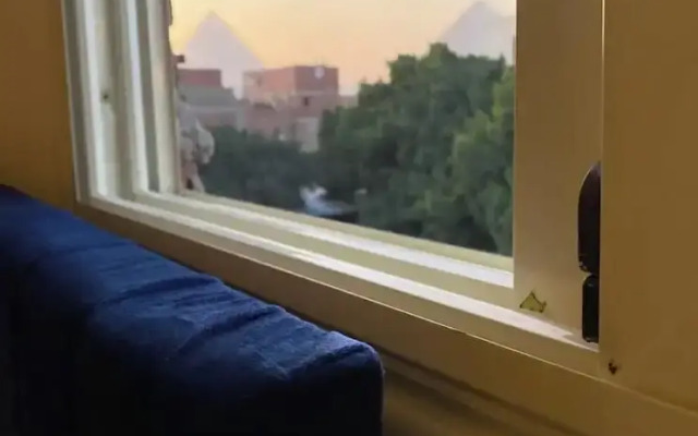 Farsha Pyramids Inn