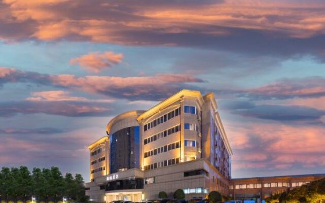 Hantang Hotel (Zhengzhou Railway Station West Plaza 27)