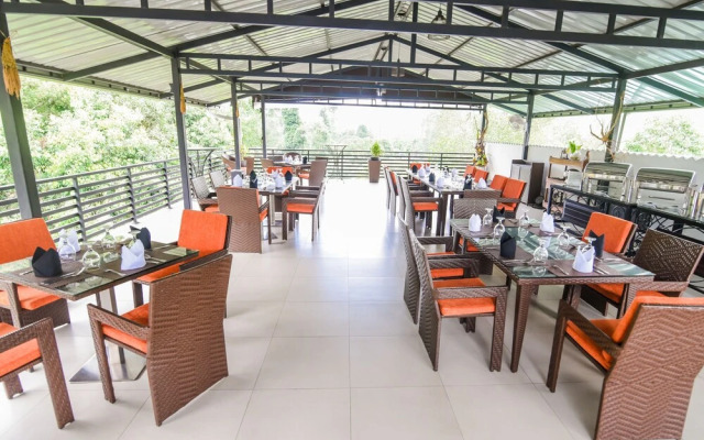 Capital O 404 Lagone Resort