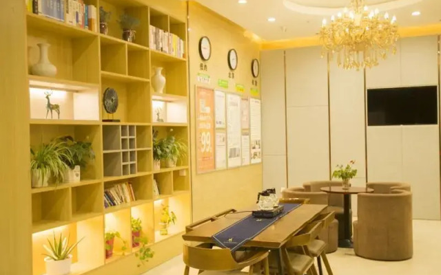 GreenTree Inn Anhui Fuyang Funan East Huaihe Road Express Hotel