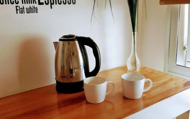 Billinghurst 1035 2 Pax