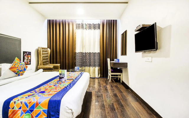 Hotel Orbion Mall Road