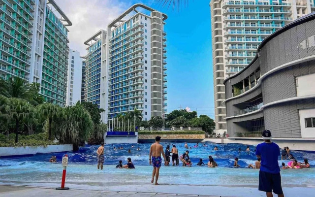 Cozy 1BR Cityview With Balcony and Near Airport