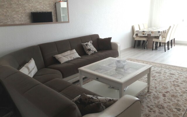 Private Apartment Ossietzkyring