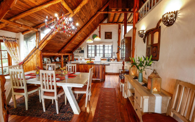 Ol Losowan House, Karen