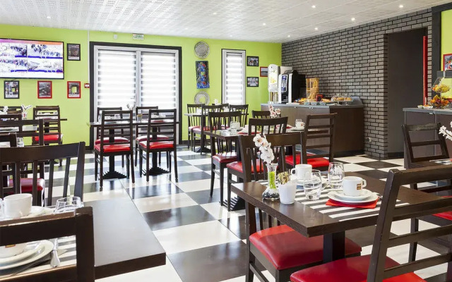 hotelF1 Bretigny Sur Orge